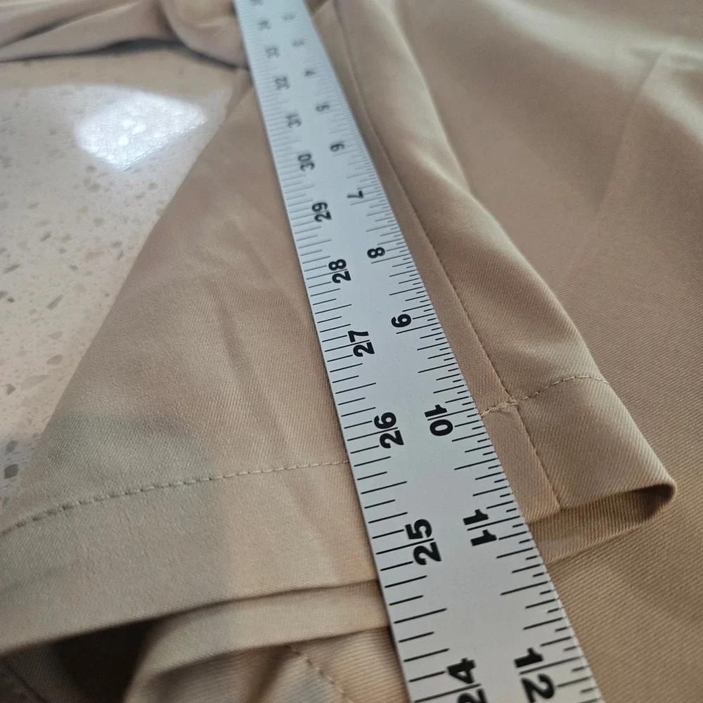 Roundtree & Yorke Performance Golf Shorts Mens 46 T Khaki Tan Flat Front Stretch